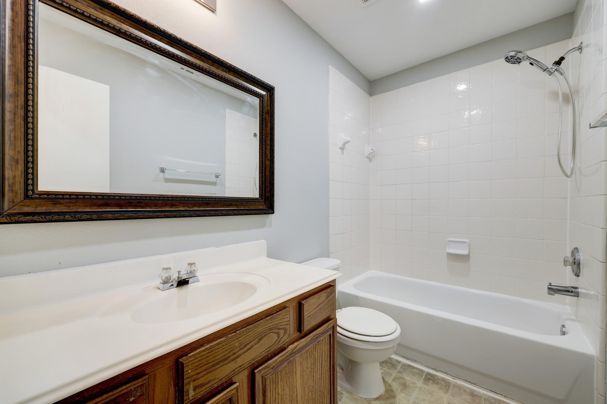 4906 Siros Isle Court