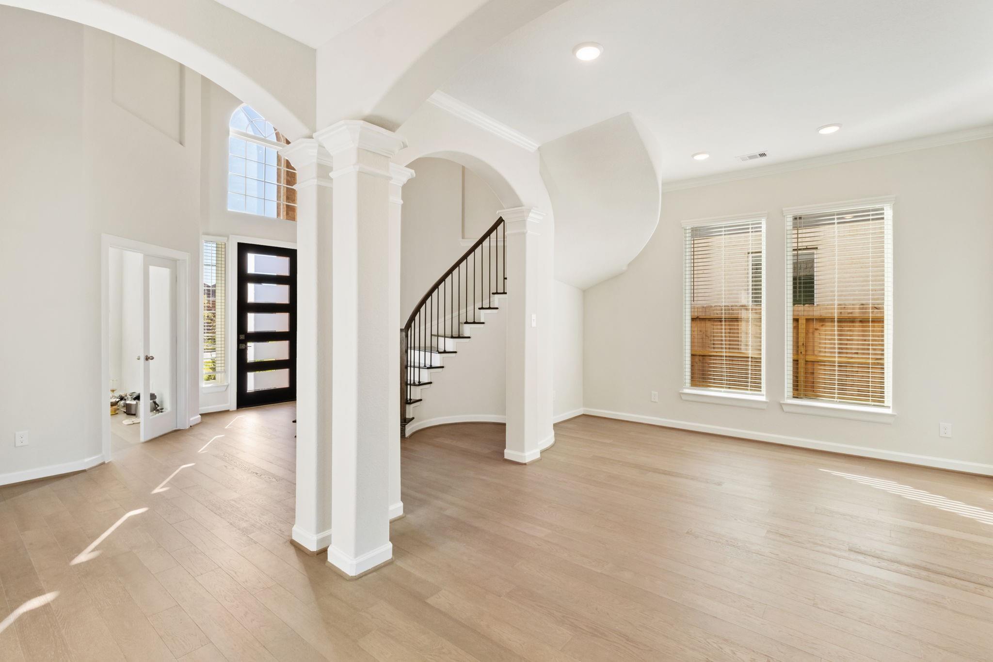 6131 Belleau Lake Drive