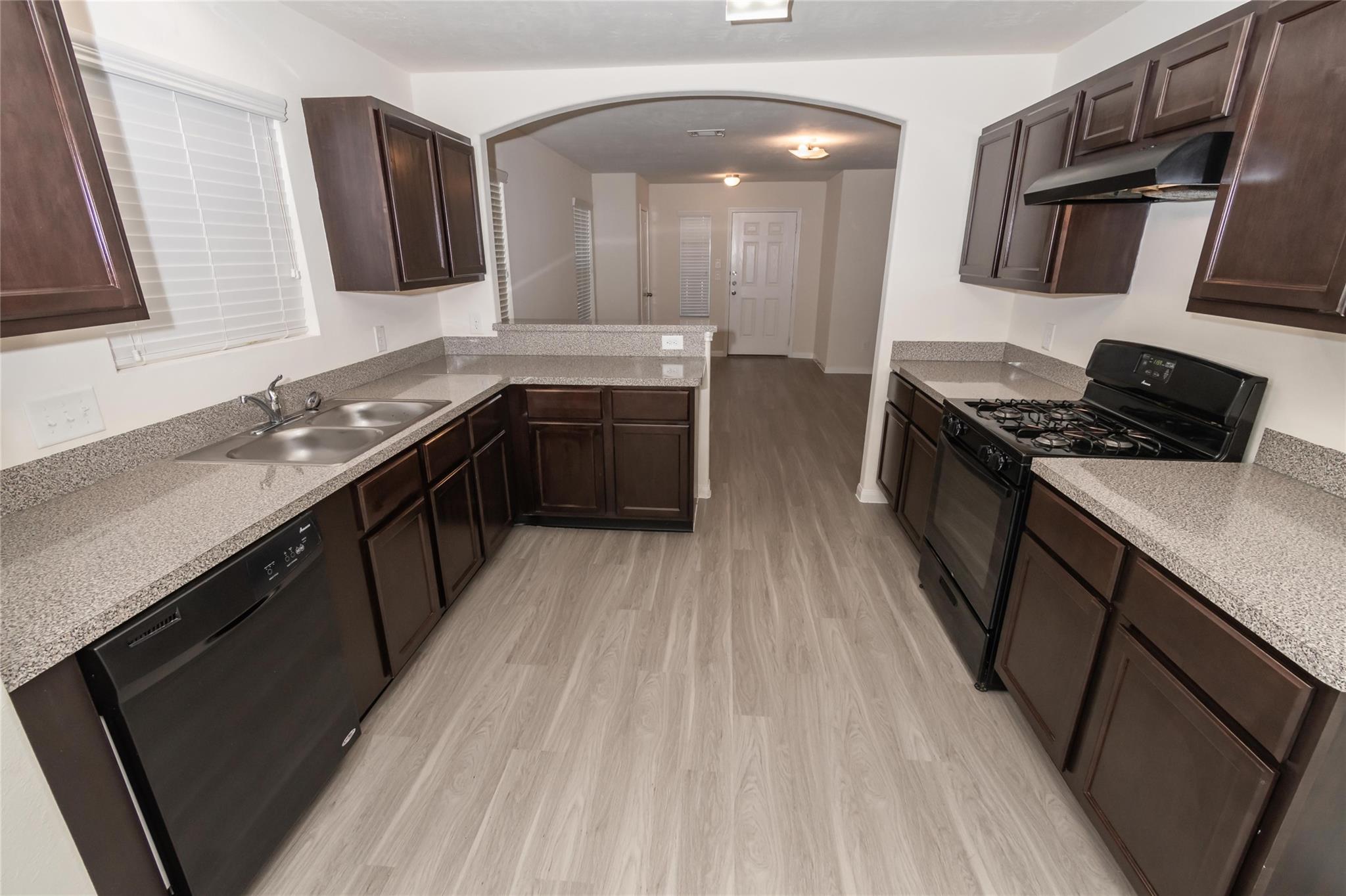 5414 Latta Plantation Drive