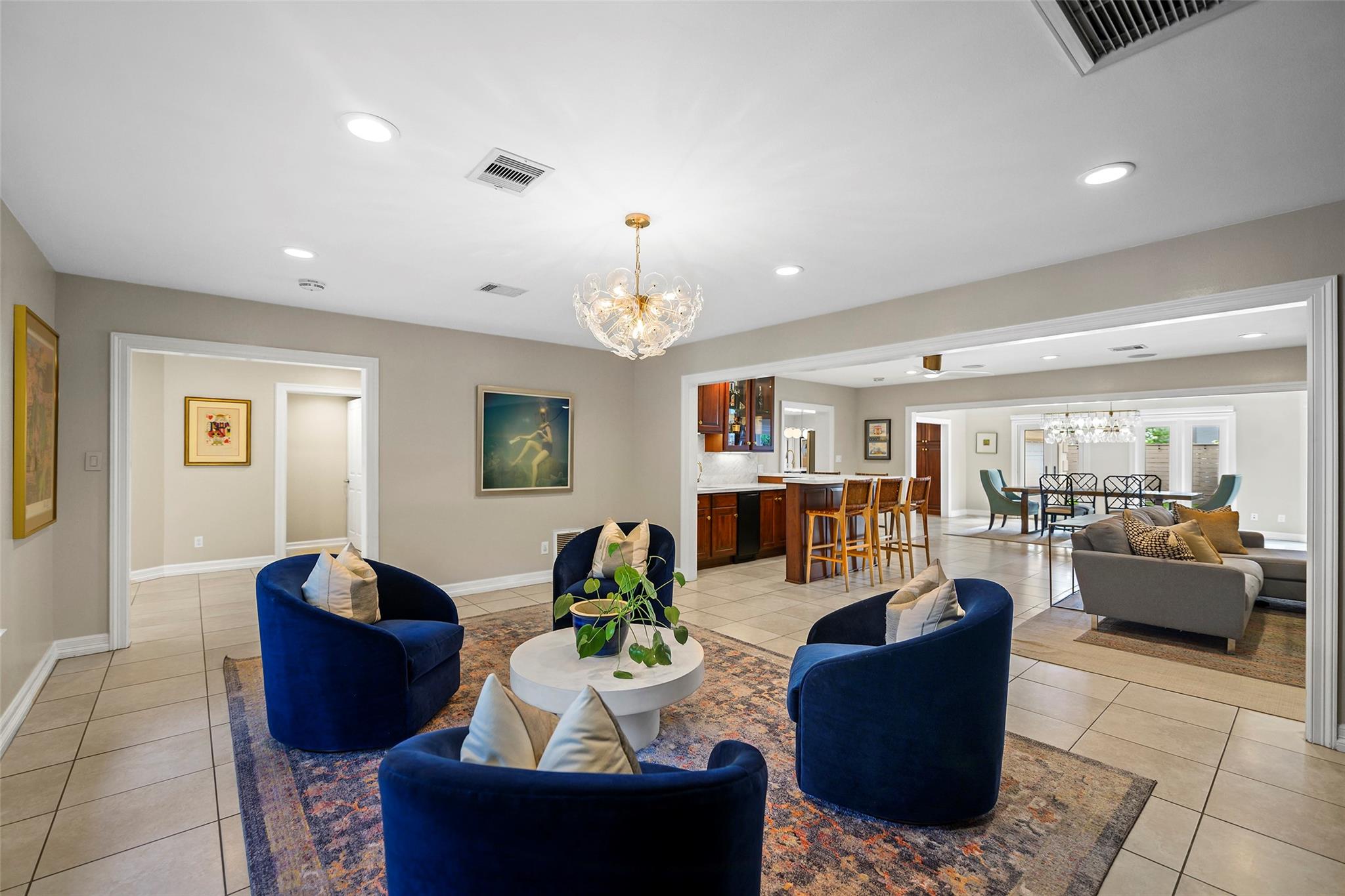 2 Cedar Lawn Drive N