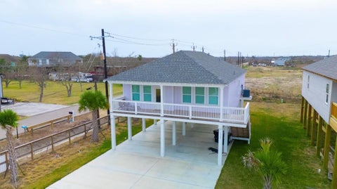 Photo of 1342 Sapphire Palms Court, San Leon, TX 77539 (MLS # 49296959)