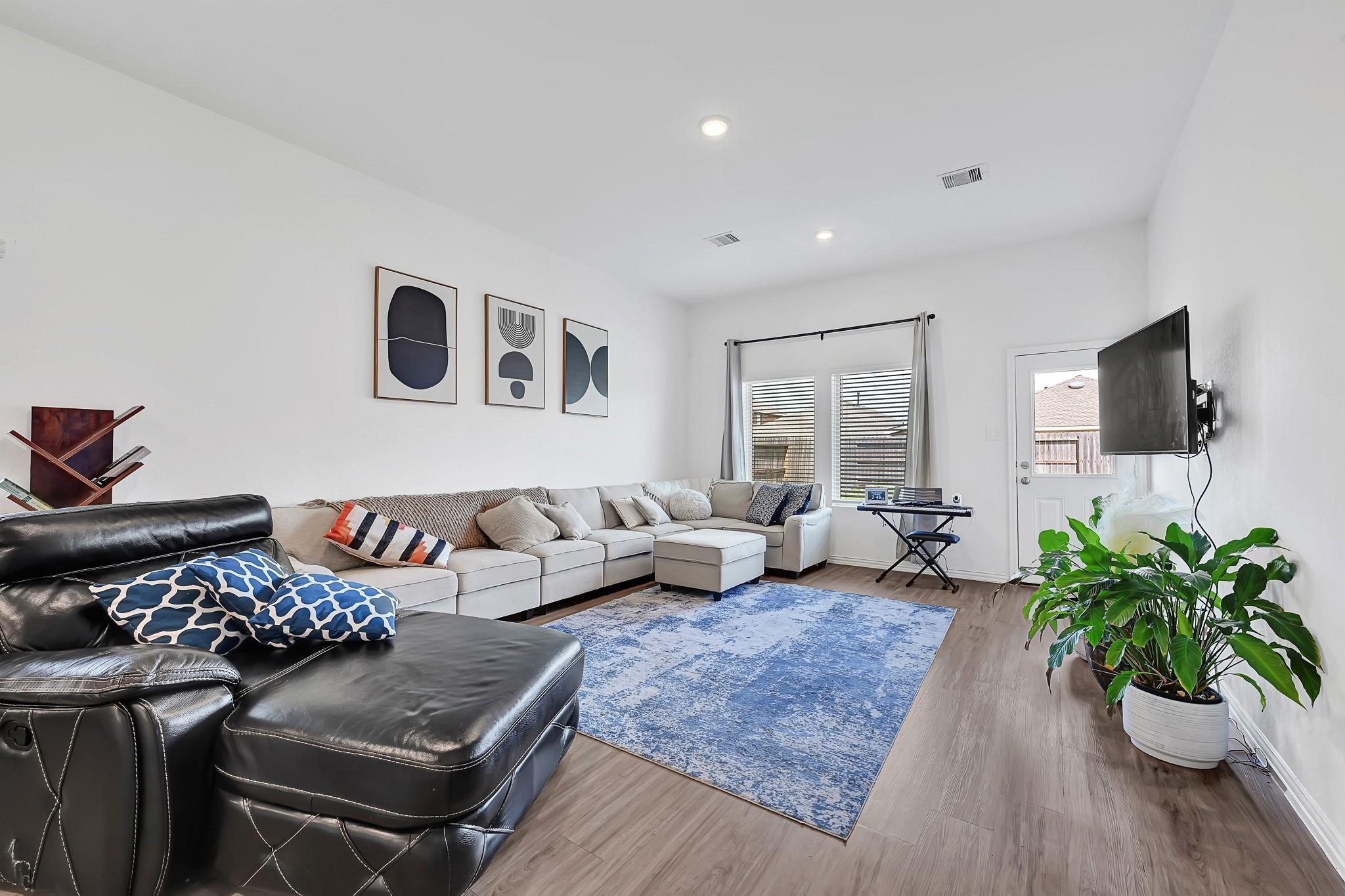 18122 Rockvine Drive