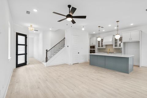 Tiny photo for 16038 Hayes Park Drive, Houston, TX 77079 (MLS # 85259230)