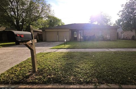 Photo of 9422 Pinole Lane, Houston, TX 77086 (MLS # 11800926)