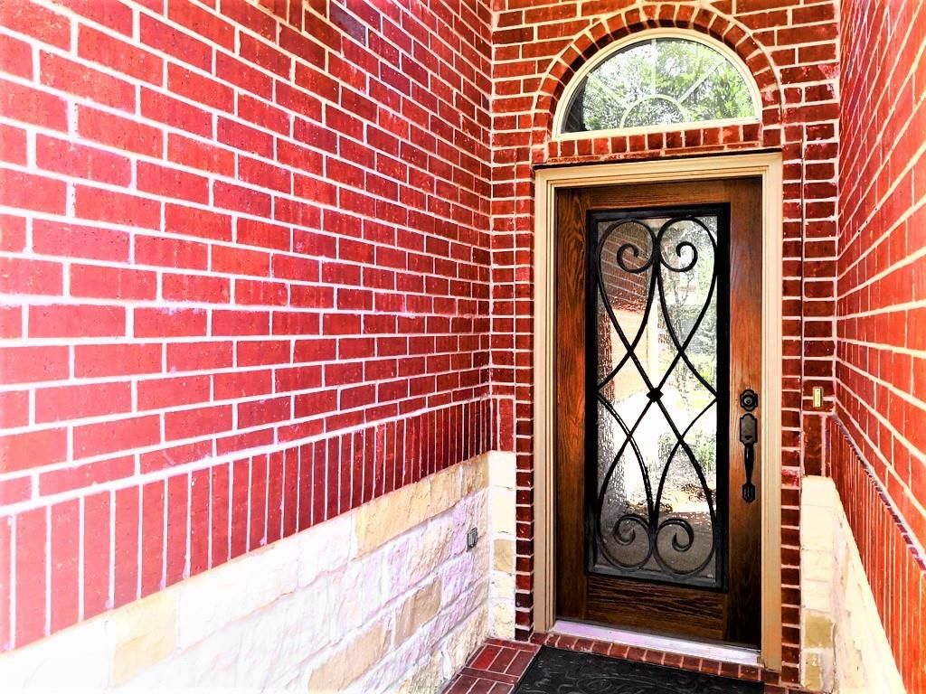 Photo of 18911 Cove Mill Lane, Cypress, TX 77433 (MLS # 61357506)