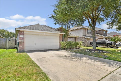 Photo of 16002 NE Sonoma Park Drive, Houston, TX 77049 (MLS # 95293971)