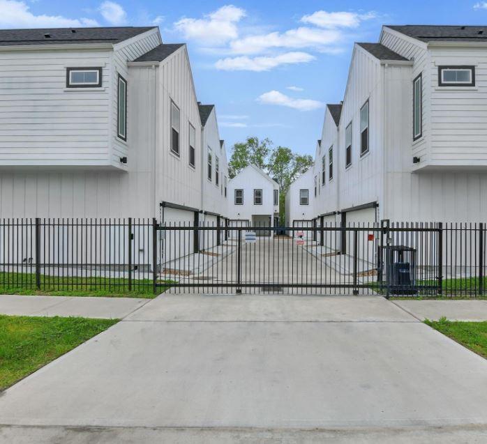 Photo of 9902 Clark Rd RD #B, Houston, TX 77076 (MLS # 51980065)