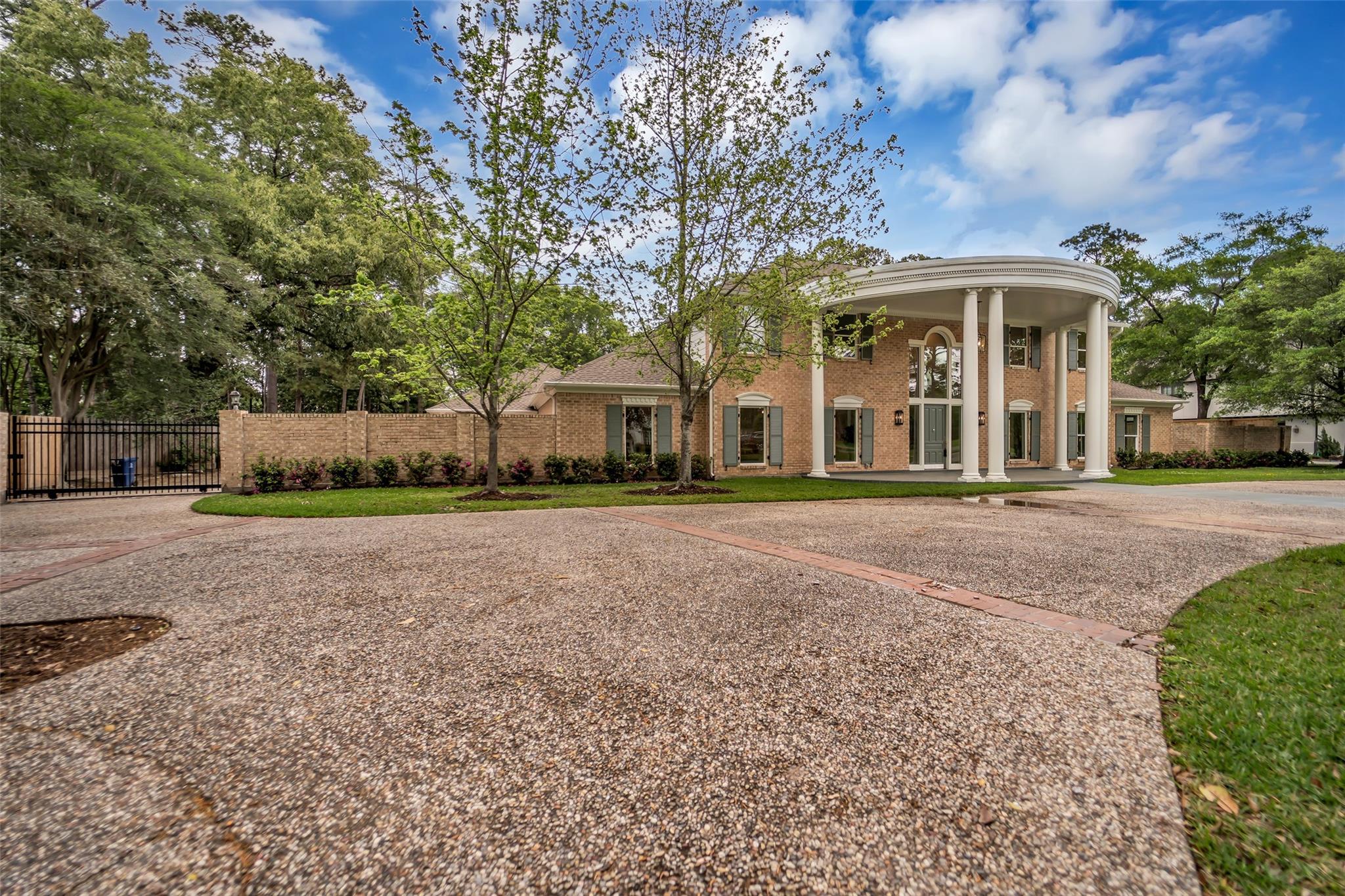 11314 S Williamsburg Drive