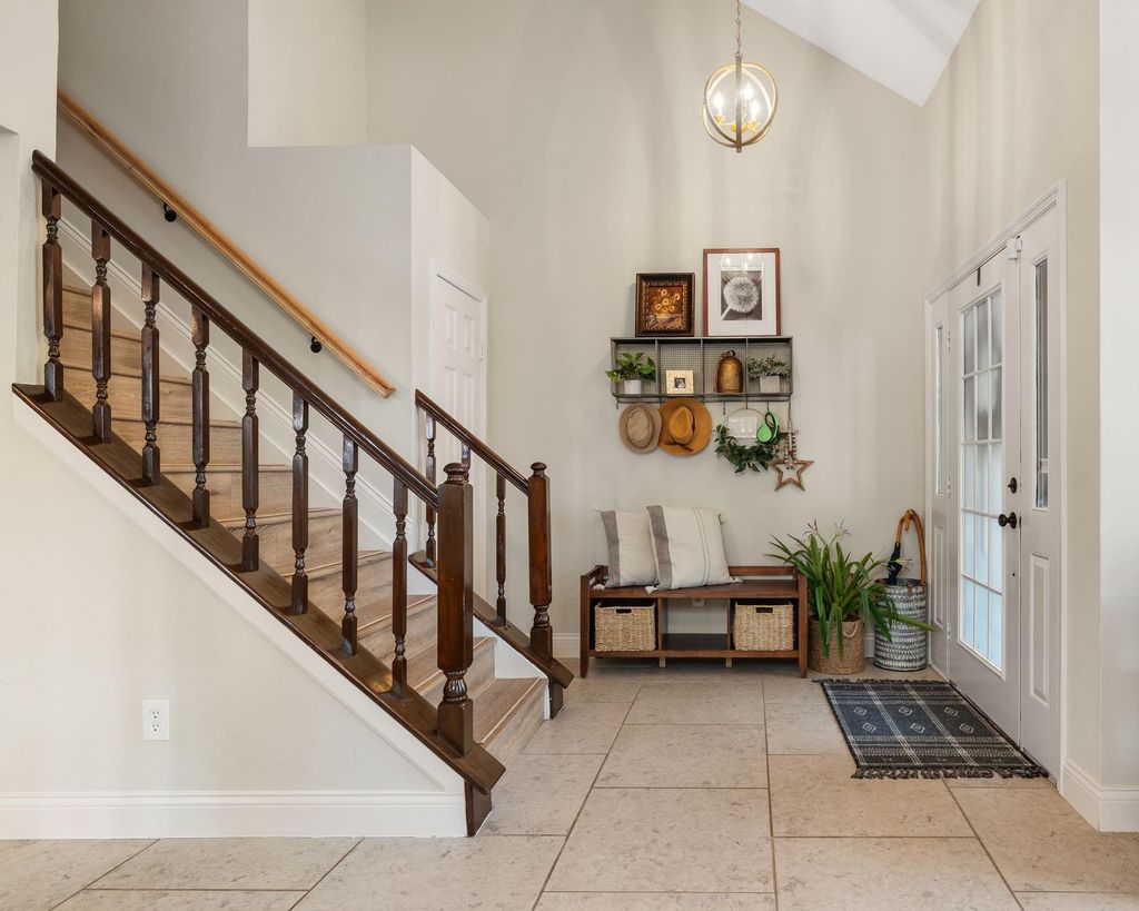 Photo of 115 E Pathfinders Circle, The Woodlands, TX 77381 (MLS # 71377171)