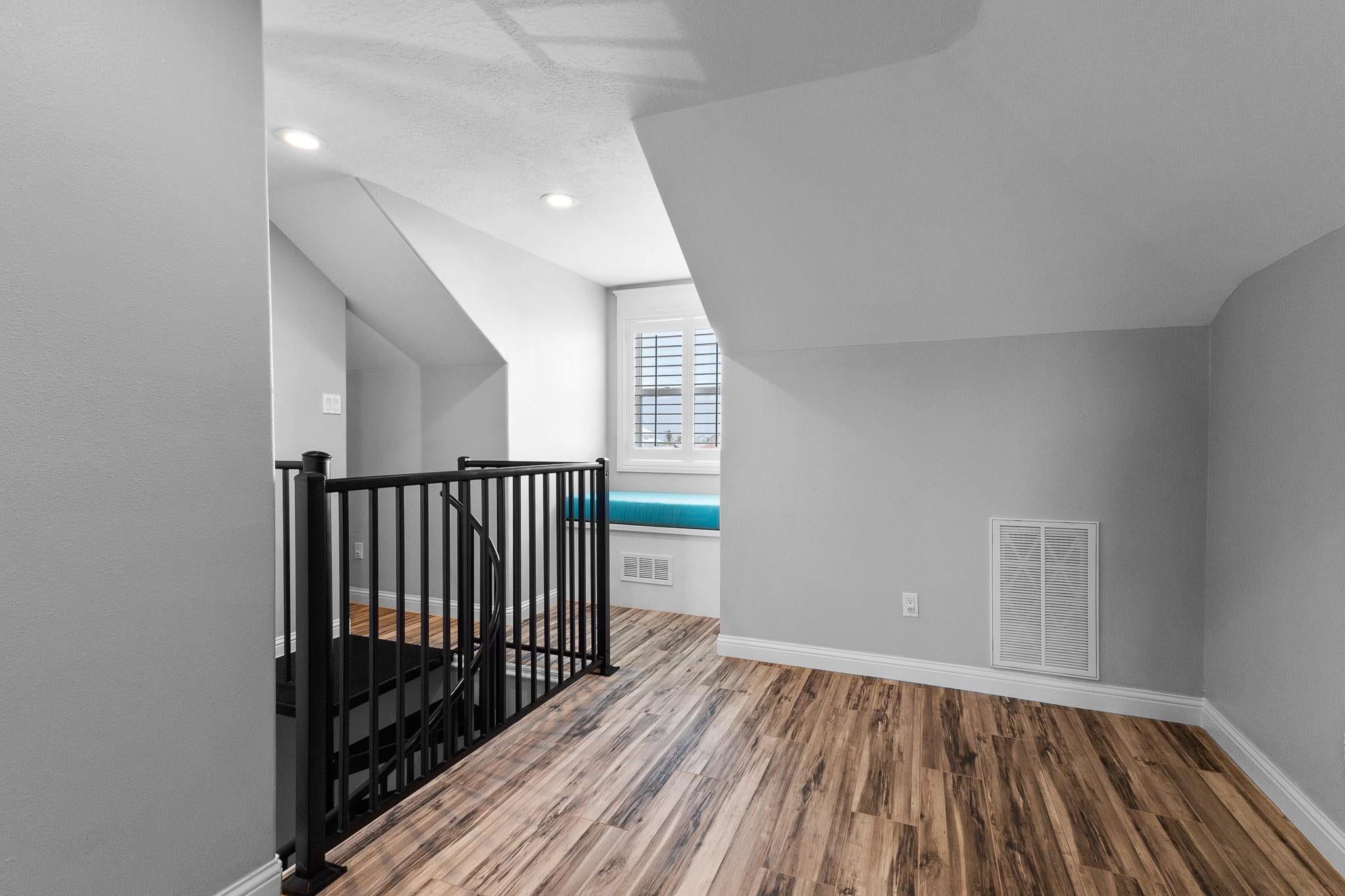 Jamaica Beach, Texas, 77554, United States, 3 Bedrooms Bedrooms, ,4 BathroomsBathrooms,Residential,Active,2025582