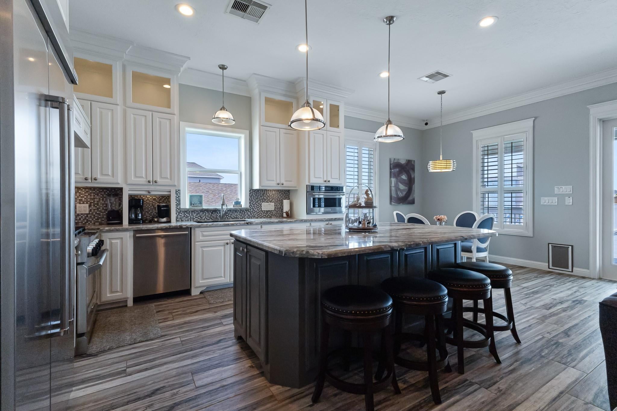 Jamaica Beach, Texas, 77554, United States, 3 Bedrooms Bedrooms, ,4 BathroomsBathrooms,Residential,Active,2025582