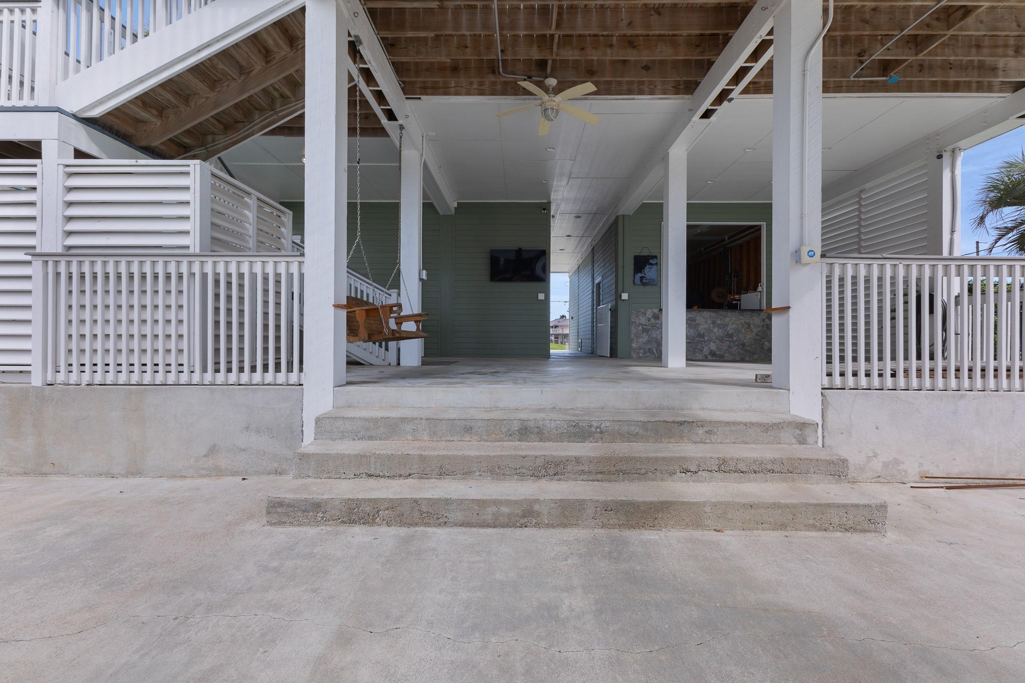 Jamaica Beach, Texas, 77554, United States, 3 Bedrooms Bedrooms, ,4 BathroomsBathrooms,Residential,Active,2025582