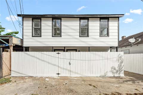 Photo of 3229 Holman Street #4, Houston, TX 77004 (MLS # 85904949)