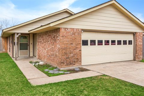 509 N 11th Street La Porte TX 77571