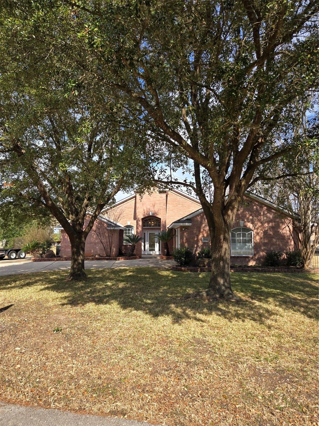 Photo of 13998 Shoreline Drive, Willis, TX 77318 (MLS # 17690417)