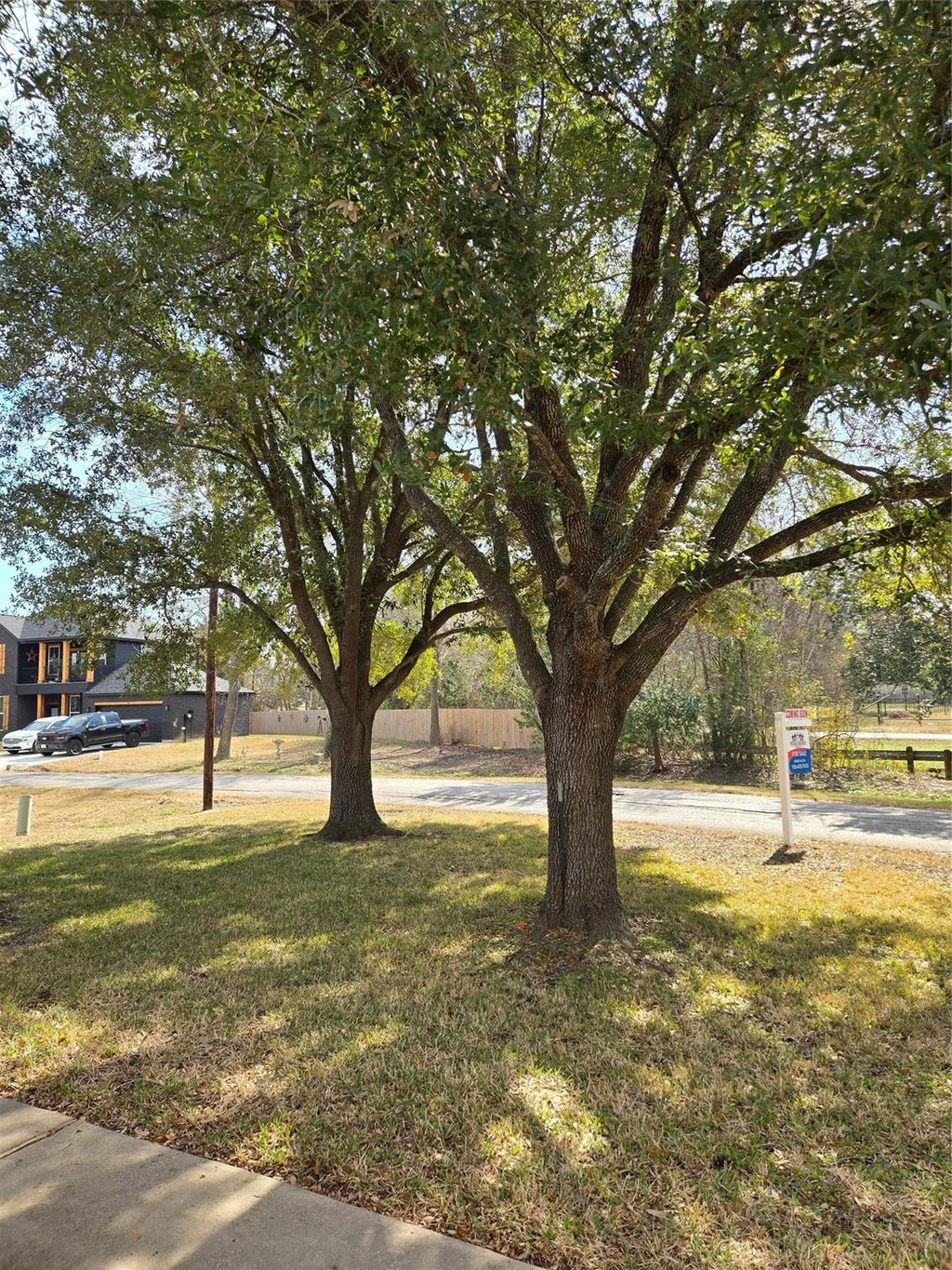 Photo of 13998 Shoreline Drive, Willis, TX 77318 (MLS # 17690417)