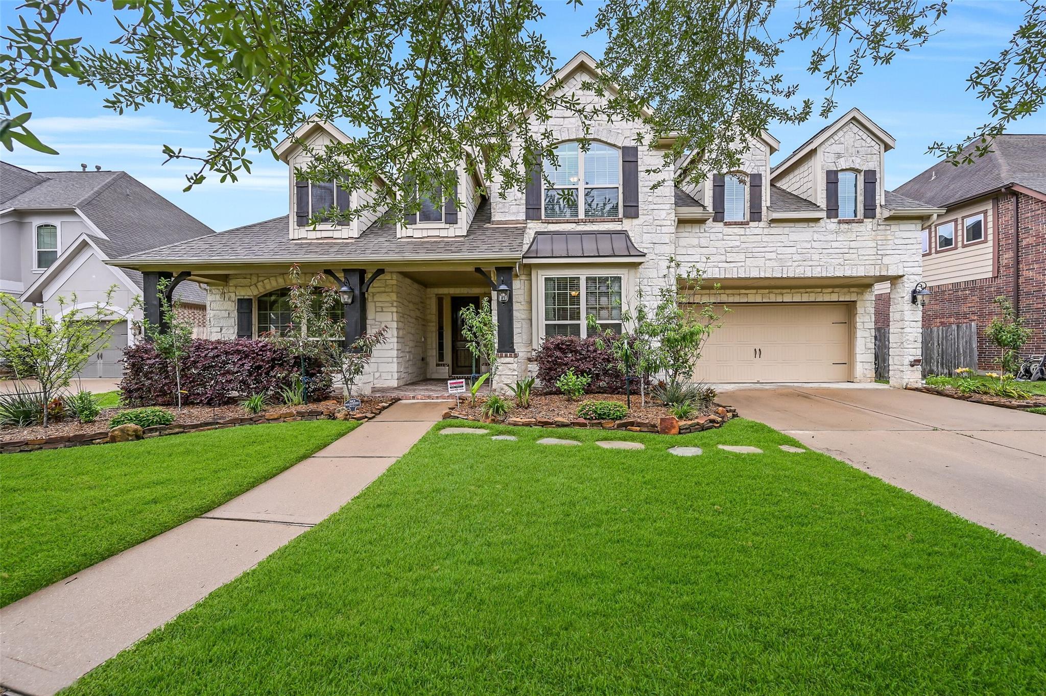 1008 Point Isabel Lane