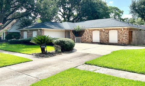Photo of 16446 Brookvilla Drive, Houston, TX 77059 (MLS # 60819245)