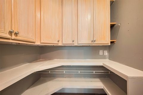 Tiny photo for 241 Litchfield Lane, Houston, TX 77024 (MLS # 43095755)