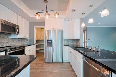 Tiny photo for 241 Litchfield Lane, Houston, TX 77024 (MLS # 43095755)