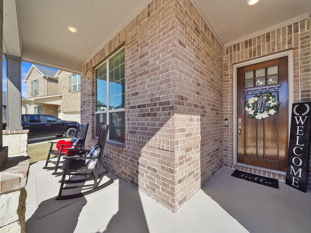 Photo of 10267 Bayou Oaks Drive, Conroe, TX 77385 (MLS # 34720622)