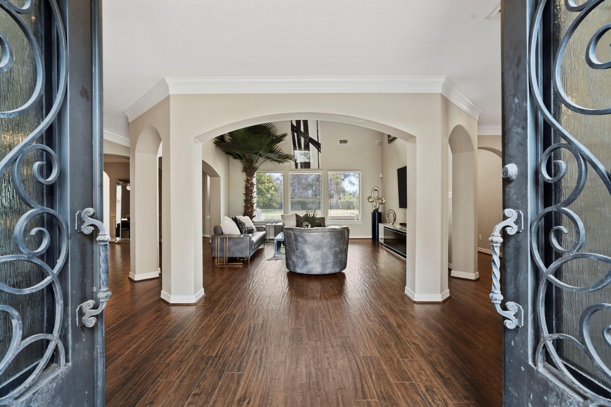 4502 Creek Point Lane