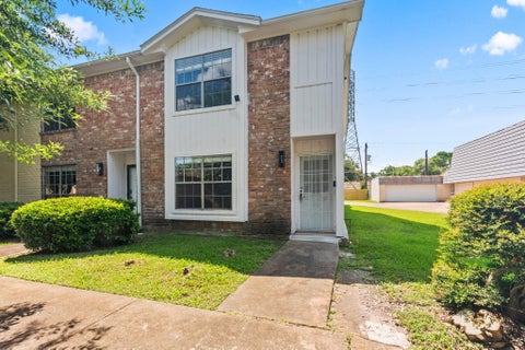 Photo of 6715 Biggs Court, Houston, TX 77061 (MLS # 82878180)
