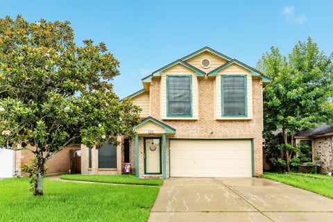 Photo of 108 Coffee Lane, Lake Jackson, TX 77566 (MLS # 87877397)