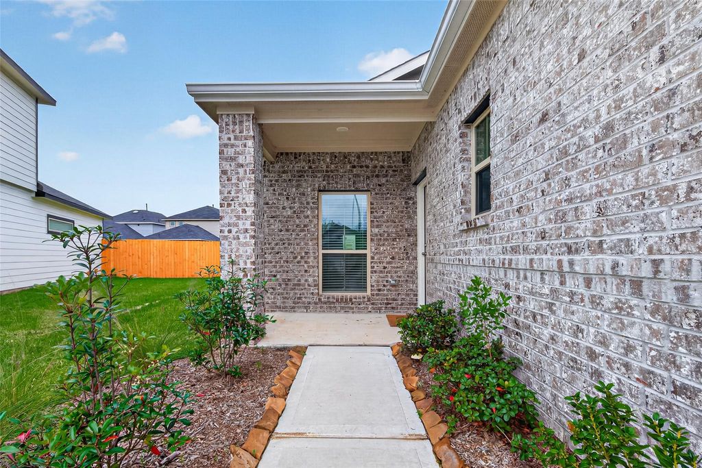 Photo of 24709 White Libertia Court, Houston, TX 77336 (MLS # 46162245)