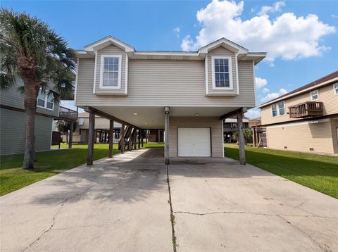 Photo of 13909 Pirates Beach Boulevard, Galveston, TX 77554 (MLS # 66932026)