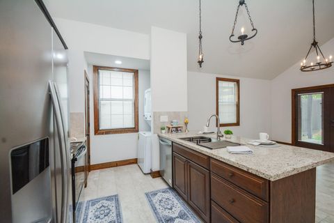Photo of 29525 Turnbury Village Drive, Montgomery, TX 77386 (MLS # 67629088)