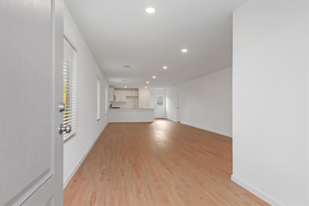 Photo of 1525 San Sebastien Drive, Conroe, TX 77301 (MLS # 97368796)