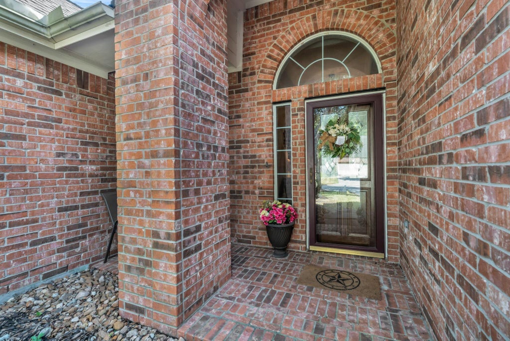 Photo of 25617 Tiverton Forest Court, Porter, TX 77365 (MLS # 2024240)