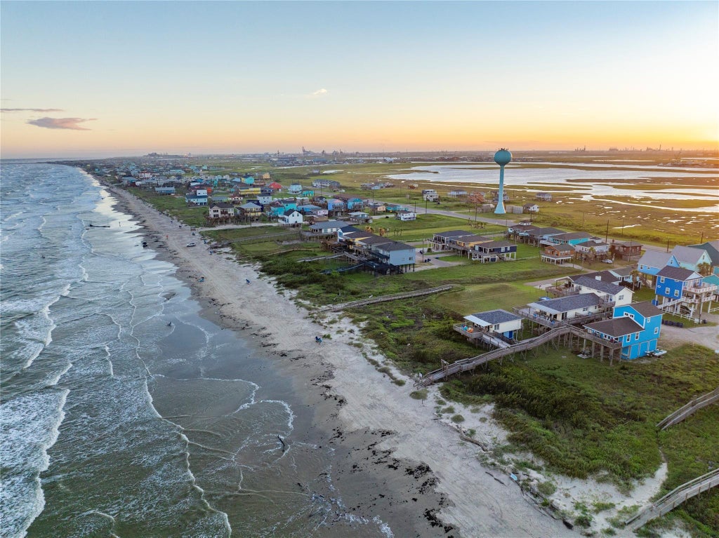 Photo of 1426 Bluewater Highway, Surfside Beach, TX 77541 (MLS # 4617313)
