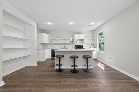 Homes For Sale - 154 Lakeview Drive<br/> Livingston, TX 77351