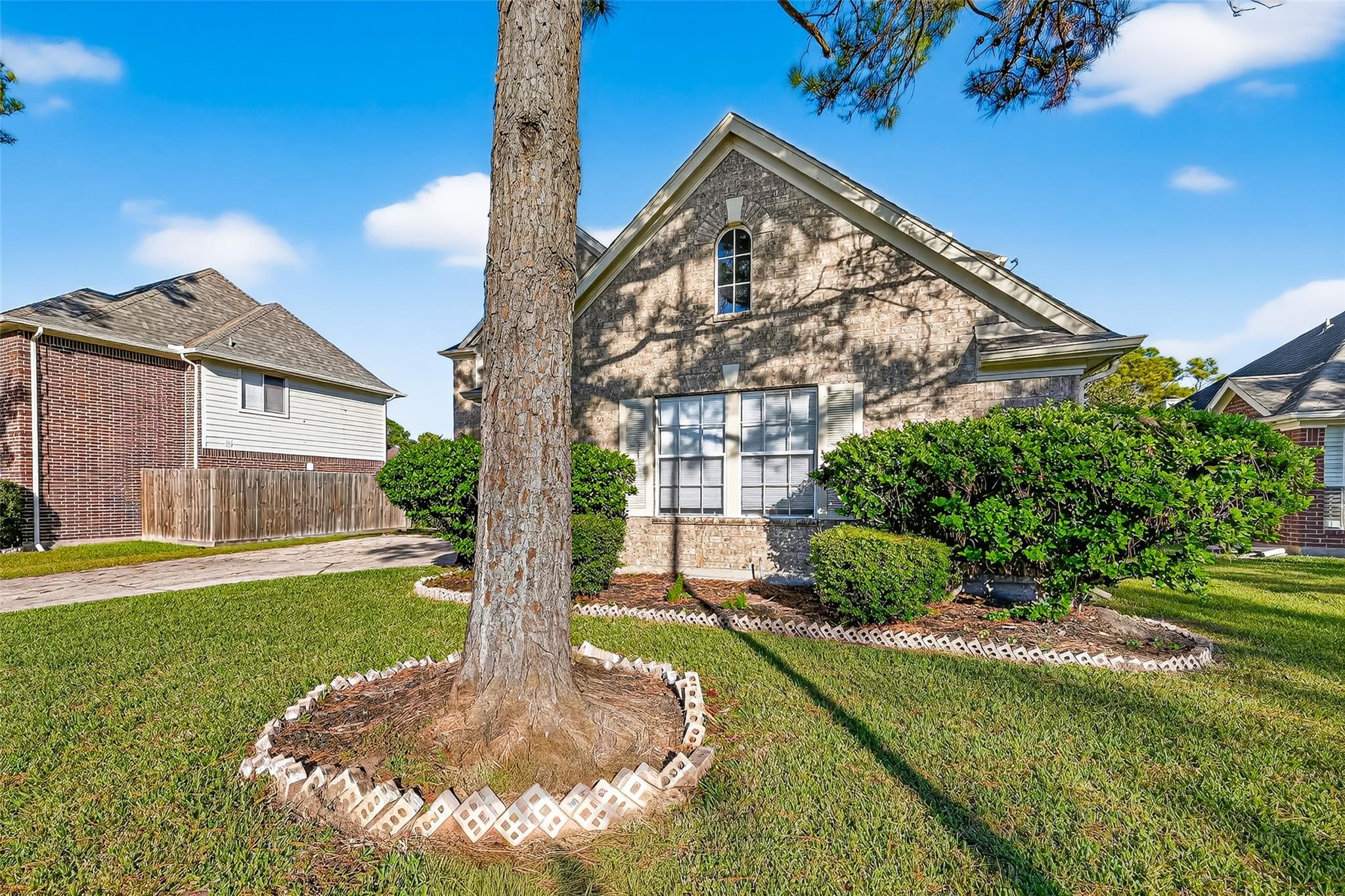 2506 Parkhaven Drive