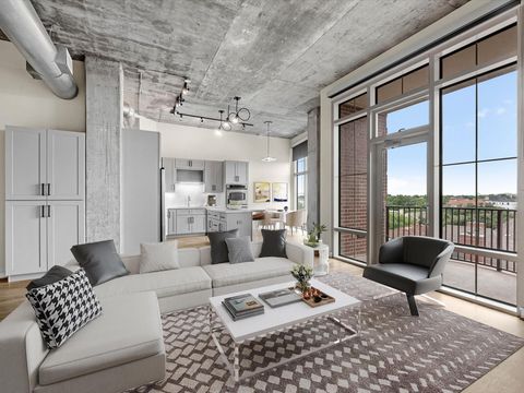 Photo of 1616 Fountain View Drive #509, Houston, TX 77057 (MLS # 33276728)