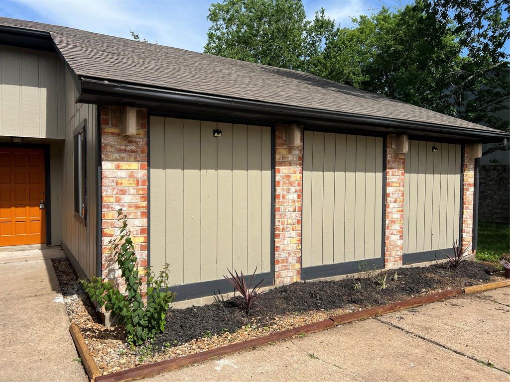 Photo of 3731 Gamlin Bend Drive, Houston, TX 77082 (MLS # 78500981)