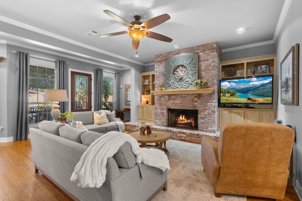 Photo of 1429 Graham Lane, Port Neches, TX 77651 (MLS # 40823325)