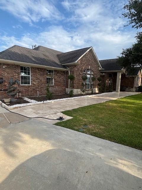 4702 Oasis Point
