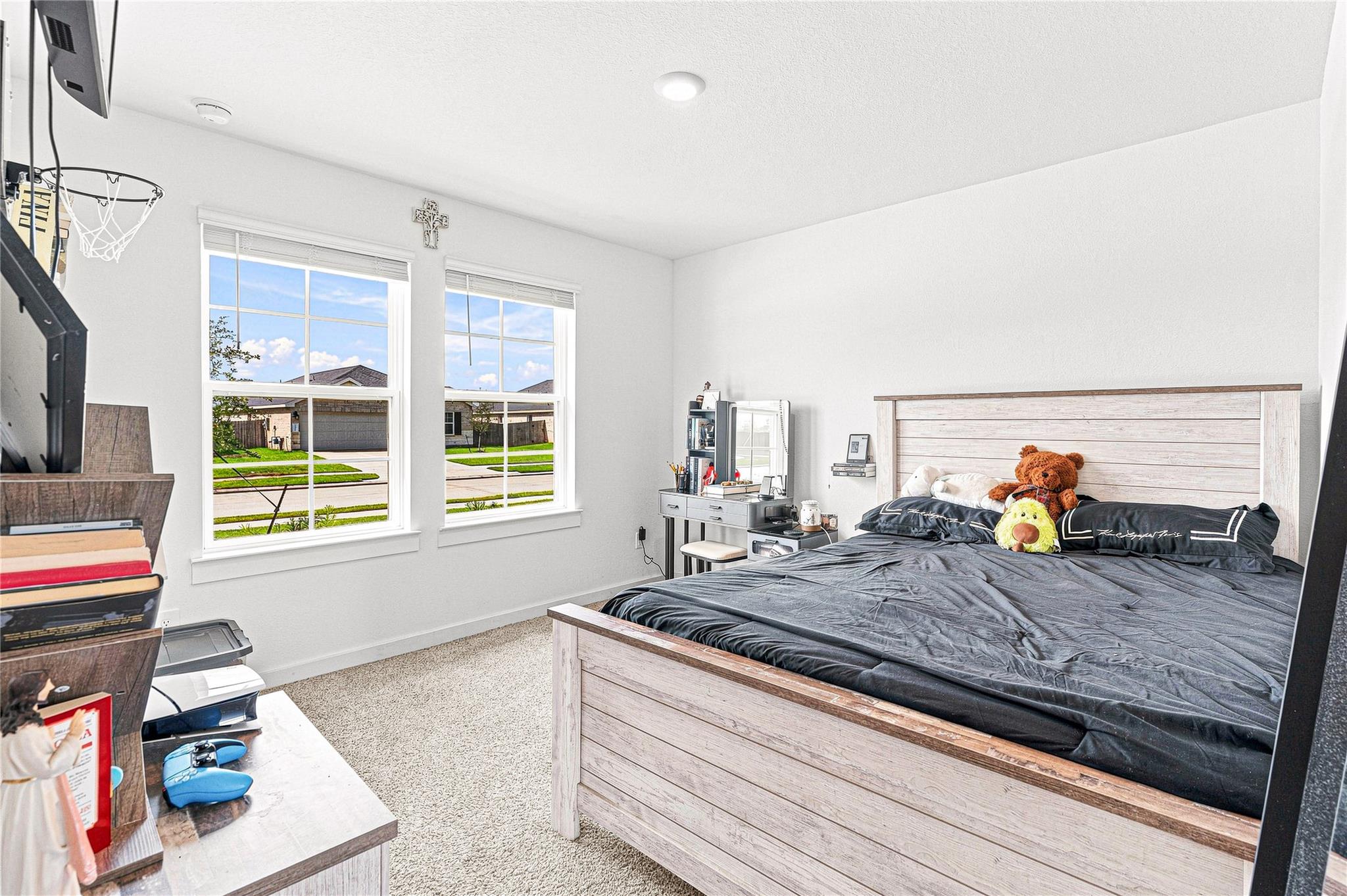 1319 Sea Breeze Way