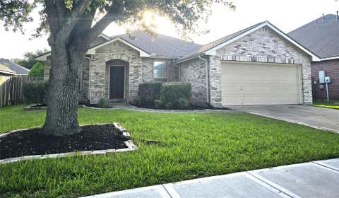 Photo of 2706 Courtyard Lane, Pearland, TX 77584 (MLS # 27682726)