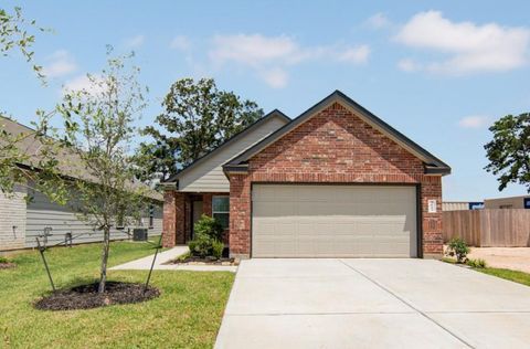 Photo of 3813 Alexus Drive, Conroe, TX 77301 (MLS # 86967477)