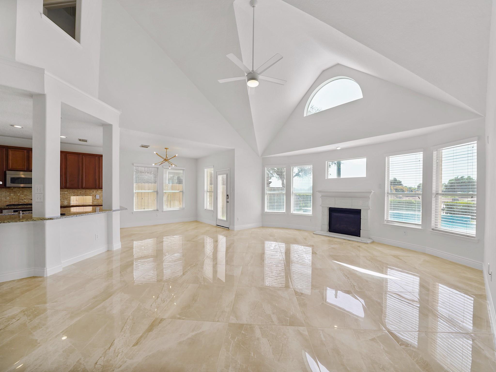 5611 Horseshoe Falls