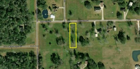 Photo of 130 Horse Shoe Trail, Angleton, TX 77515 (MLS # 76740716) Photo of 130 Horse Shoe Trail, Angleton, TX 77515 (MLS # 76740716)