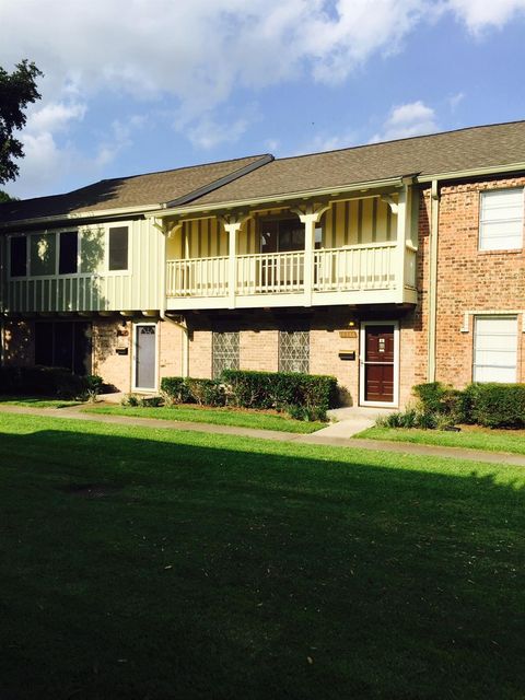 Photo of 10466 Hammerly Boulevard #70, Houston, TX 77043 (MLS # 6640696)