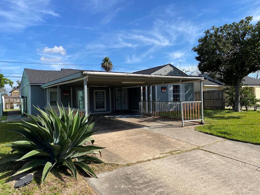 Photo of 3013 Fern Street, Pasadena, TX 77503 (MLS # 50656489)