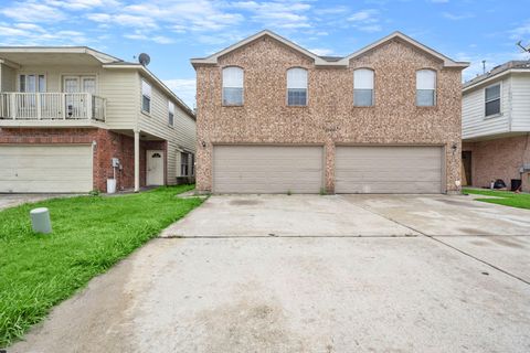 Photo of 11911 Chetman Drive #B, Houston, TX 77065 (MLS # 25178450)