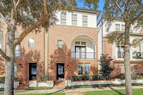 Homes For Sale - 704 Paige Street<br/> Houston, TX 77003