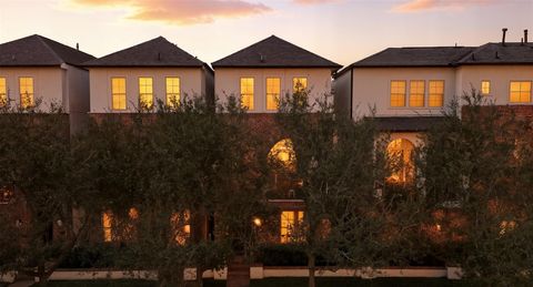 Photo of 704 Paige Street, Houston, TX 77003 (MLS # 74911896)